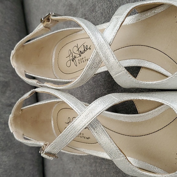 🆕️ Life Stride Soft System Metallic Silver Maria Pumps SIZE: 10M - Picture 6 of 10